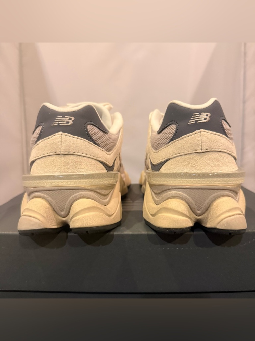 New Balance 9060 'Moonrock Linen size 7.5 W / 6 M - Picture 10 of 11